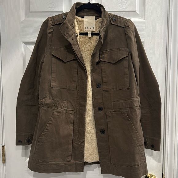 La Vie Rebecca Taylor Jackets & Blazers - La Vie Women's Brown Sherpa-Lined Utility Jacket